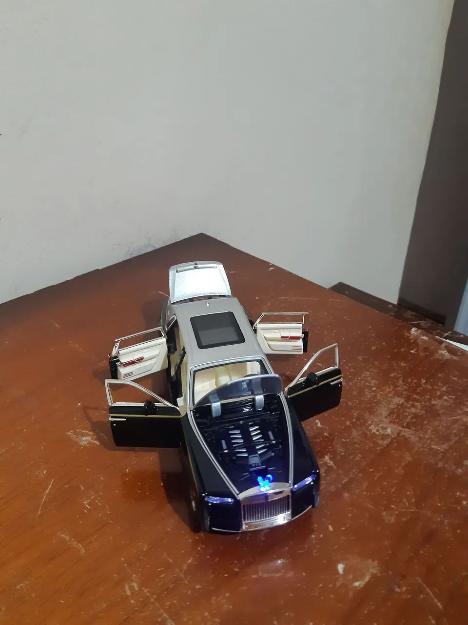 Miniatura Rolls Royce Phanton 1:24 - Foto 2