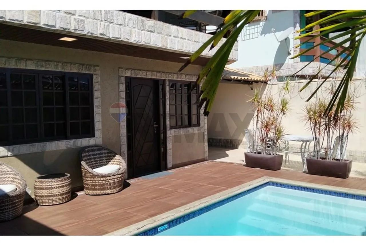 Triplex de 5 quartos em Cabo Frio com Piscina