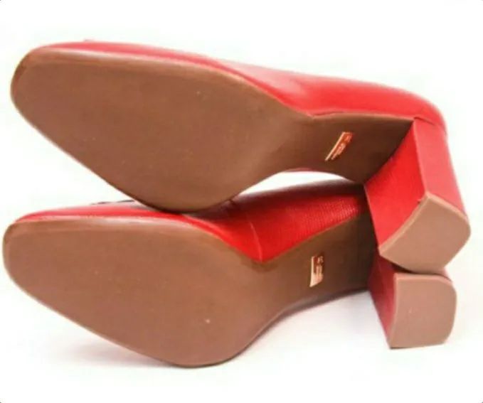 SCARPIN VERMELHO, EM COURO LEGÍTIMO, MARCA JORGE BISCHOFF. NOVO! - Foto 4