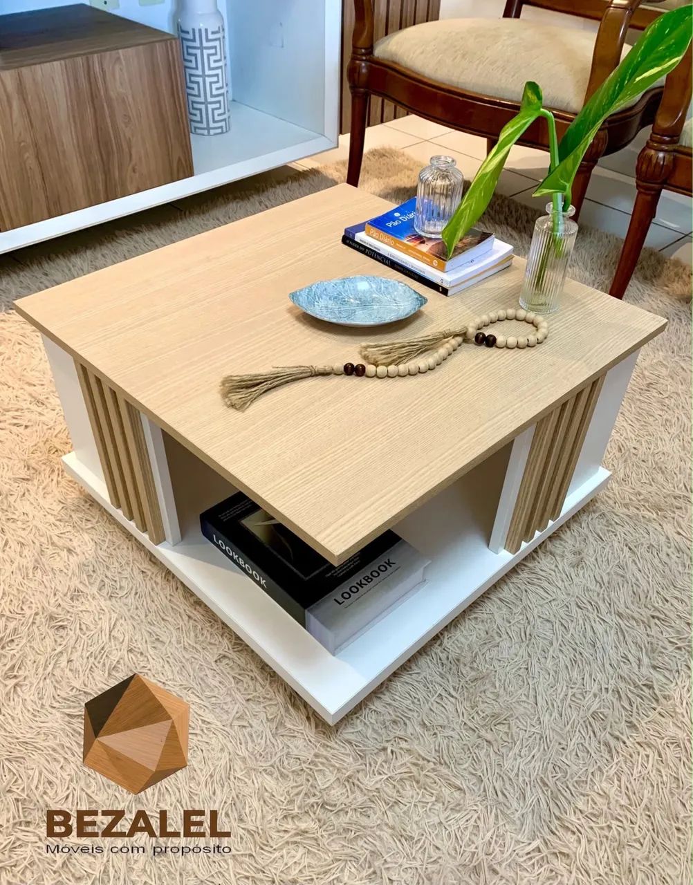Mesa de centro design quadrada 