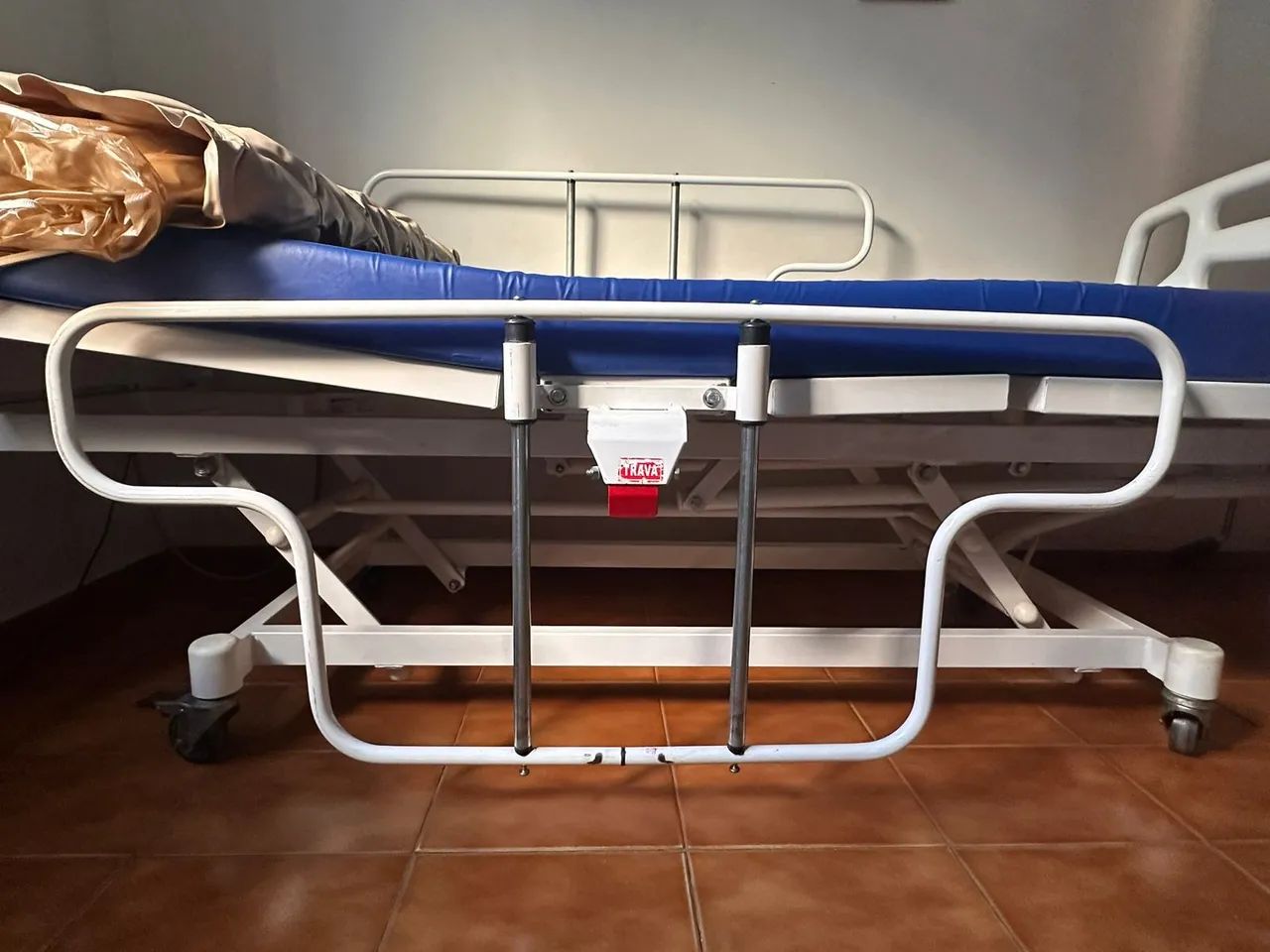 Cama hospitalar  - Foto 3