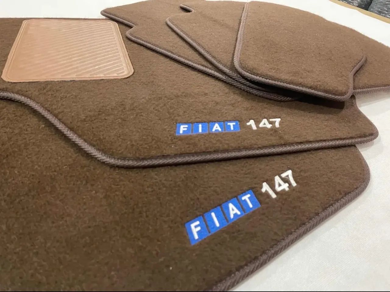 Tapete  Fiat 147 - Foto 2