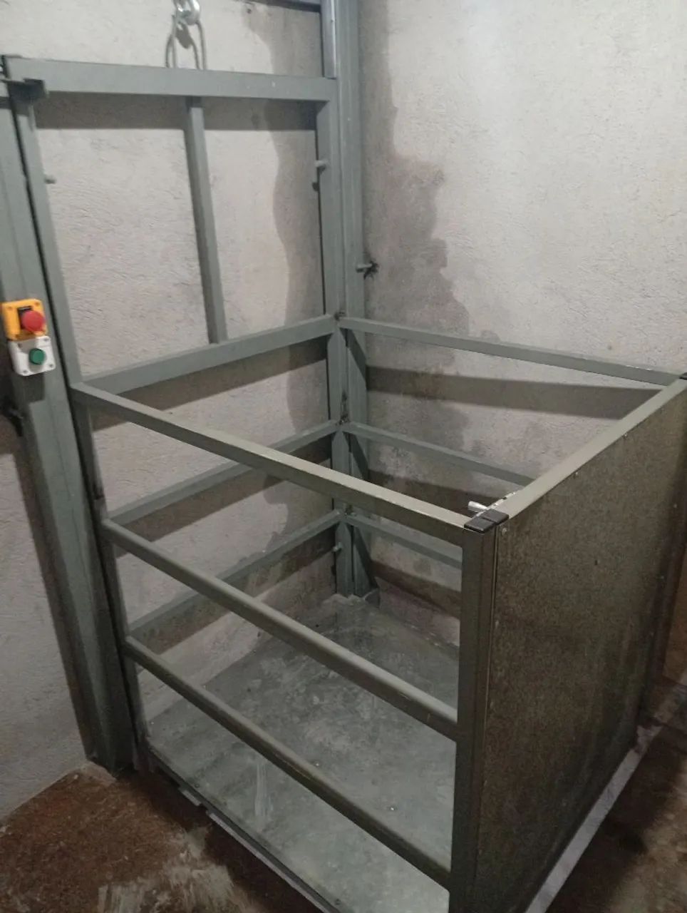 Elevador/montacarga feito sob medida 
