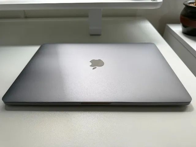 MacBook Pro M1 com Touchbar - 16GB RAM, 256GB SSD - Notebooks