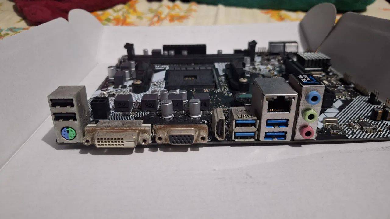 Placa Mãe ASRock A320M-HD (Compatível AM4) - Foto 3