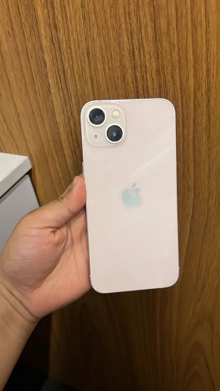 iPhone 13 
