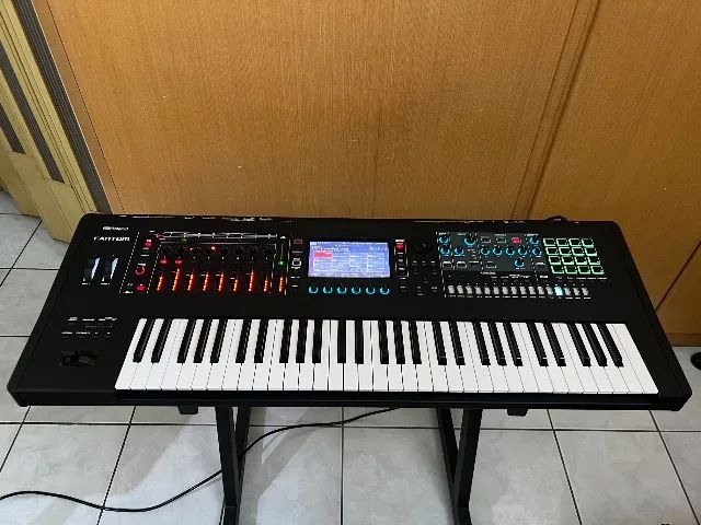 ROLAND FANTOM 6 EX - Foto 3