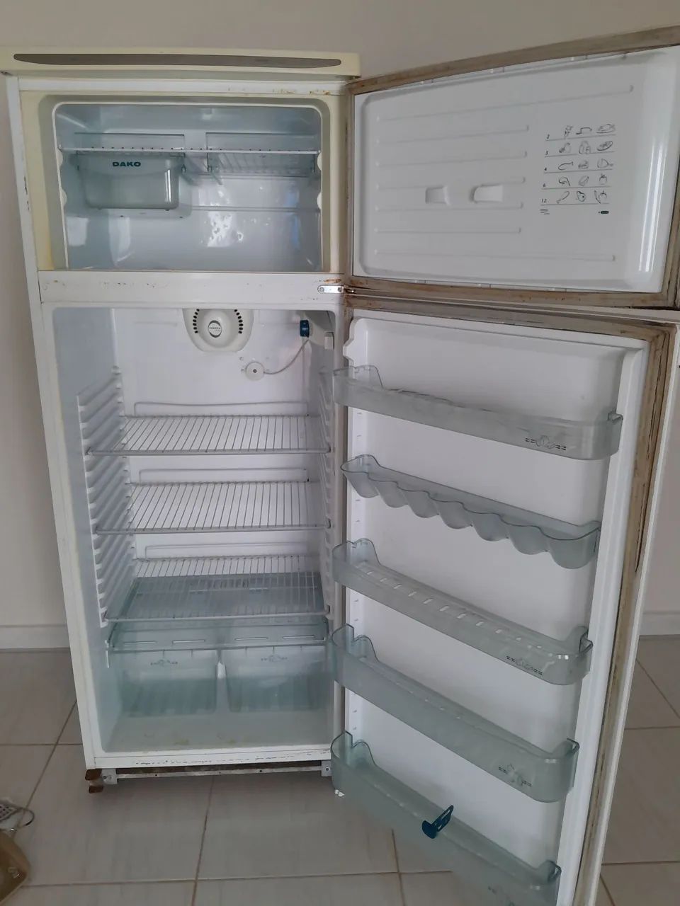 Geladeira 220w - Foto 2