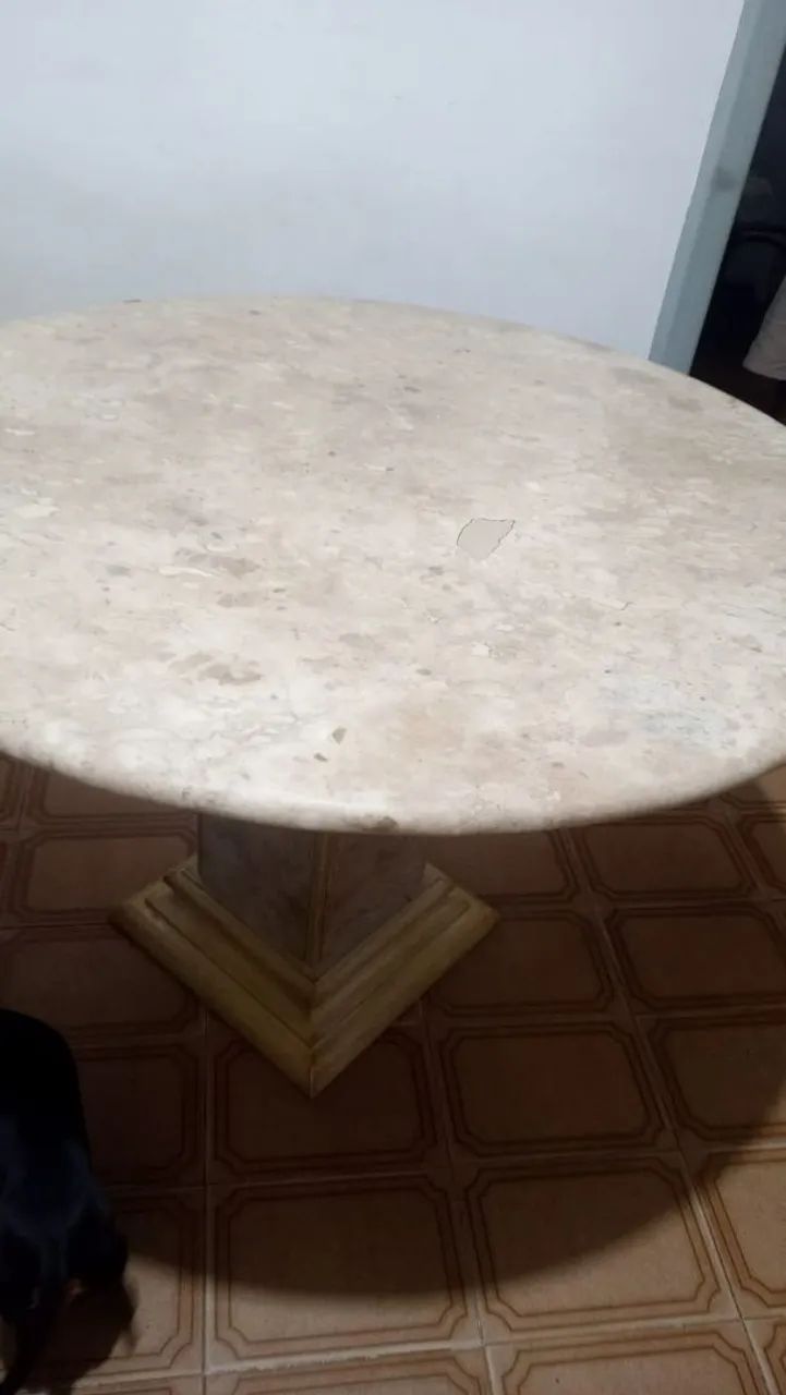 MESA DE MÁRMORE CARRARA $300