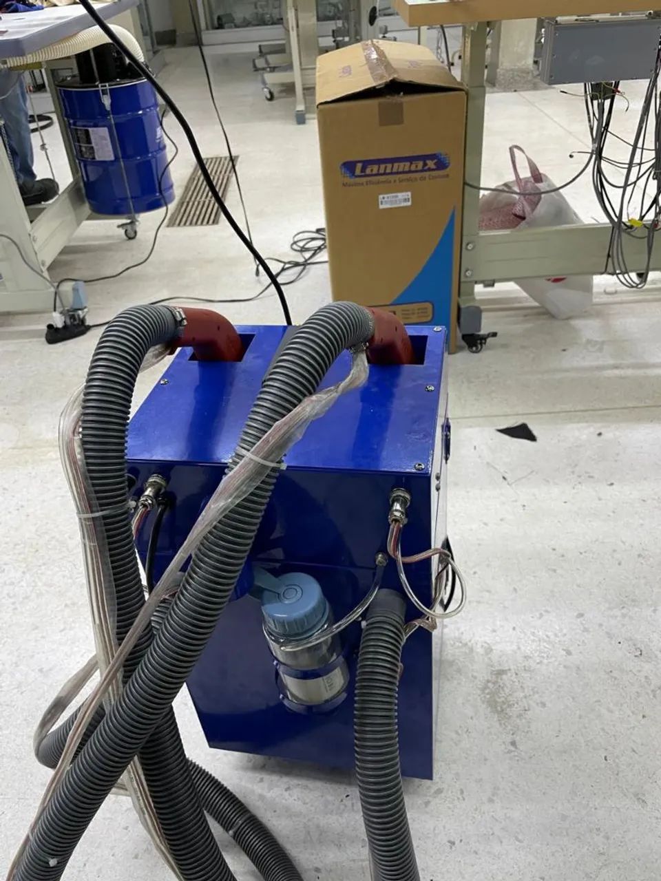 Vendo Máquina de Arremate de Fios e Linhas para Confecção 