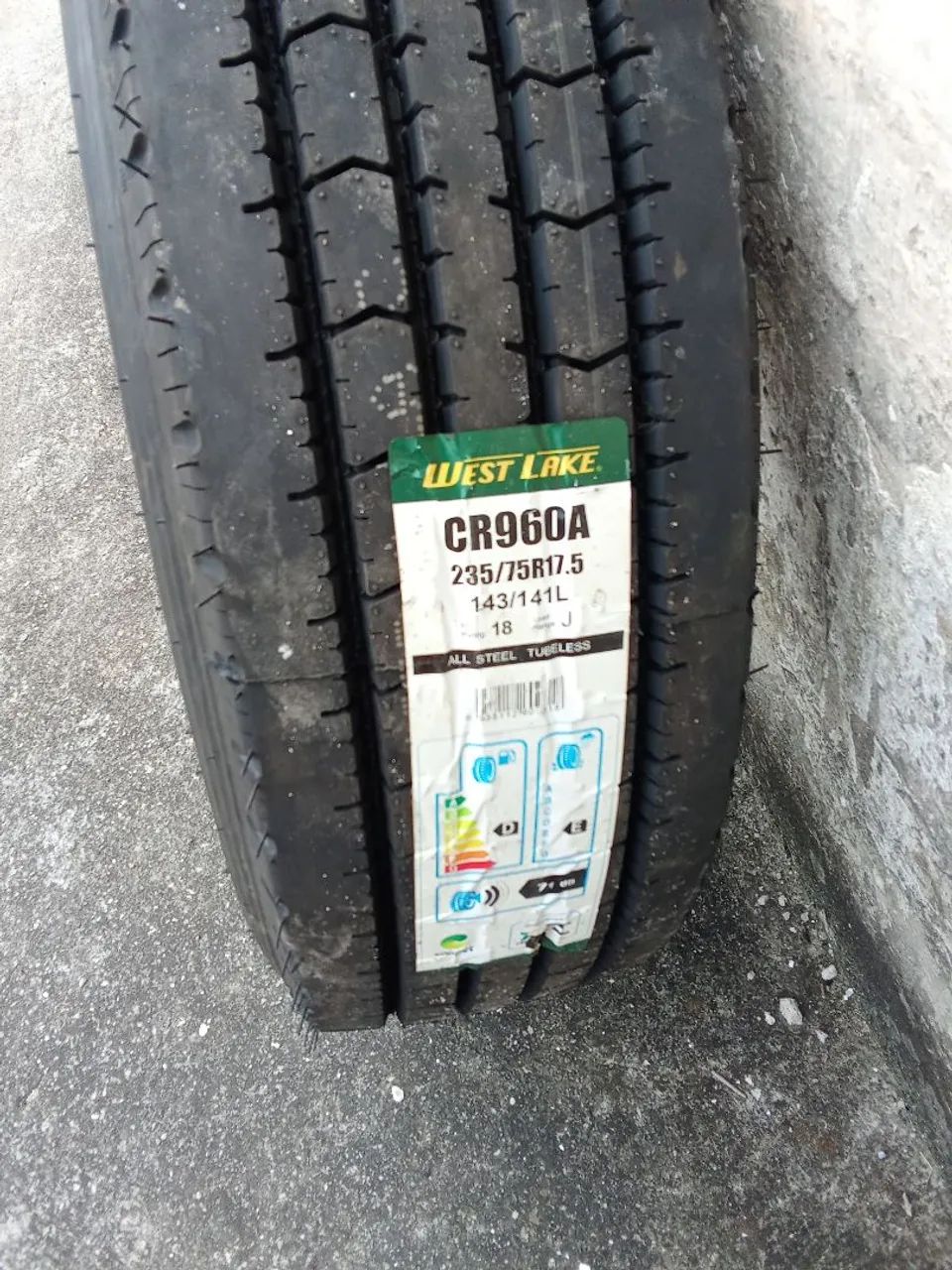 Pneus westlike 235x75x17.5 - Foto 4