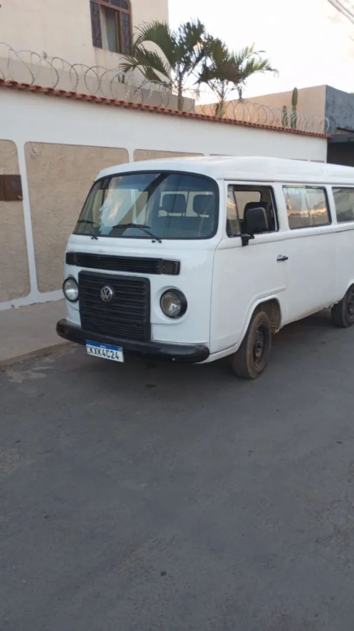 Volkswagen Kombi Kombi Standard 1.4 Mi Total Flex 8V 2011