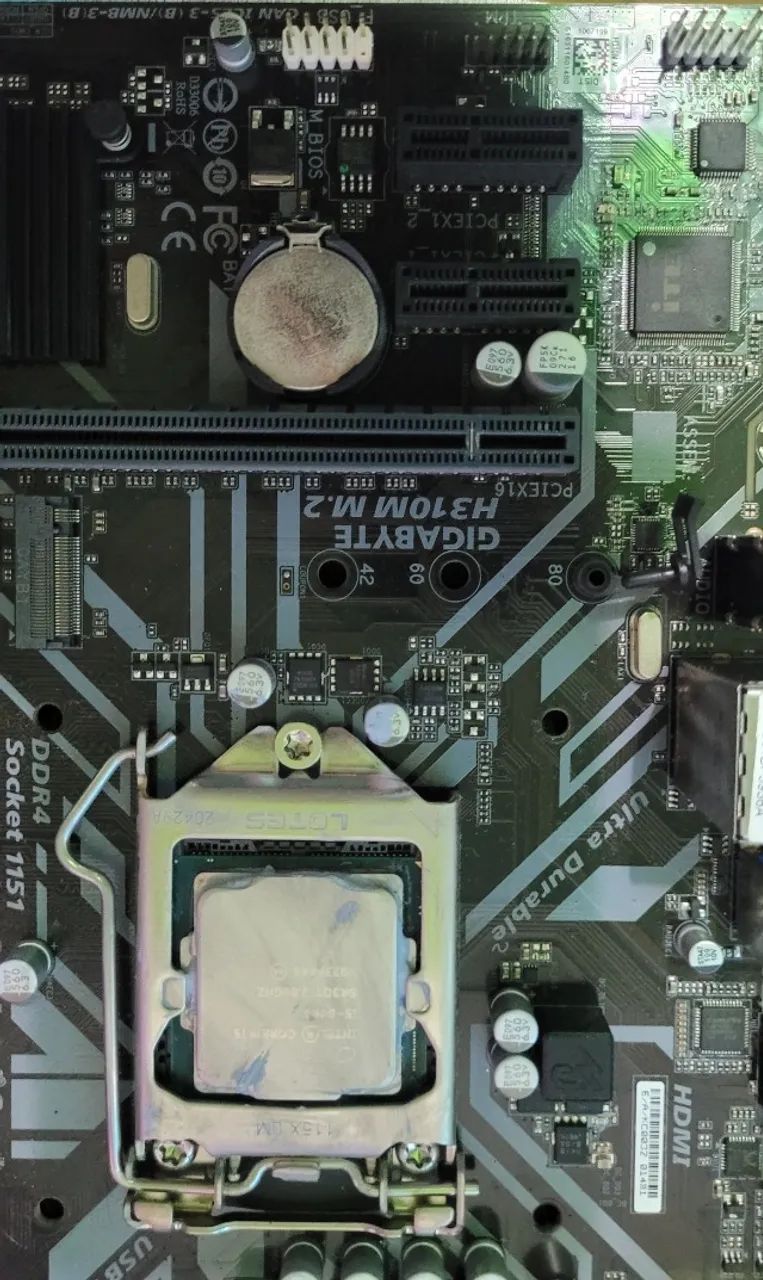 Placa-mãe GIGABYTE H310M M.2 +i5 CORE 8400 - Foto 4