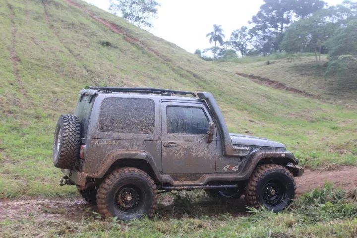 Troller T-4 T-4 4x4 3.0 TB Int. Cap. Rígida Diesel 2010
