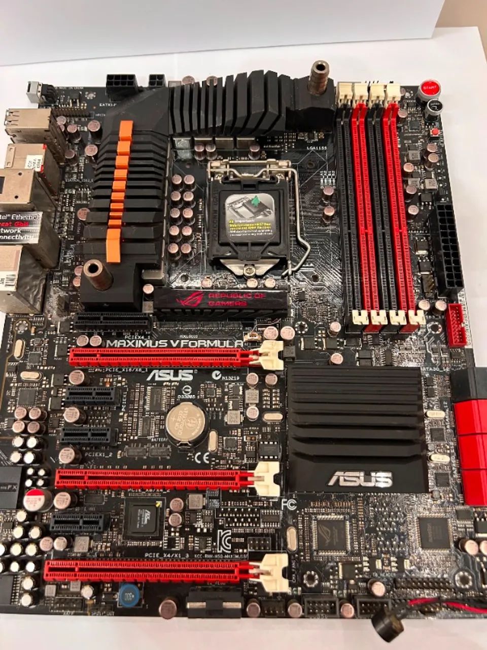 ASUS Maximus V Formula (Intel Z77 / LGA 1155) - Funcionando com observação - Foto 5