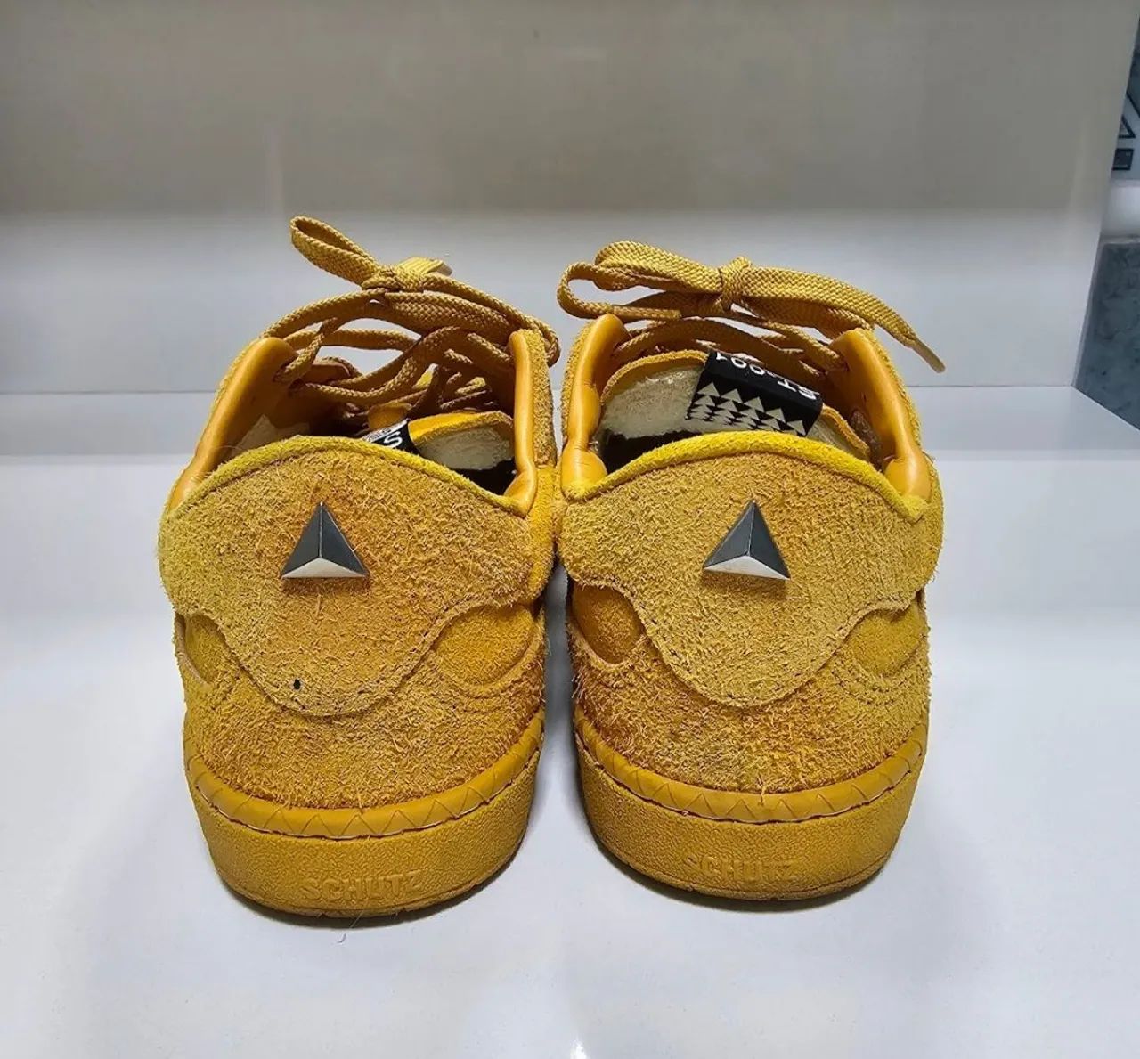 Tênis schutz amarelo - Foto 3