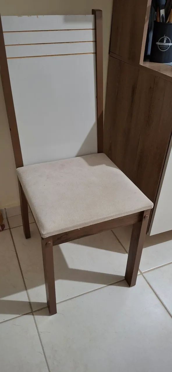 Mesa de Jantar com 4 cadeiras - Foto 3
