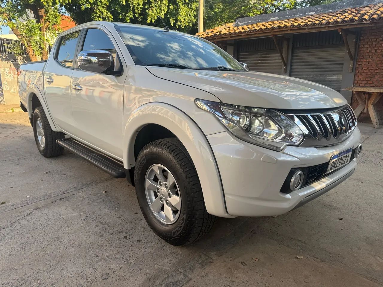 Mitsubishi L200 L200 Triton Sport HPE 2.4 CD Diesel Aut. 2017