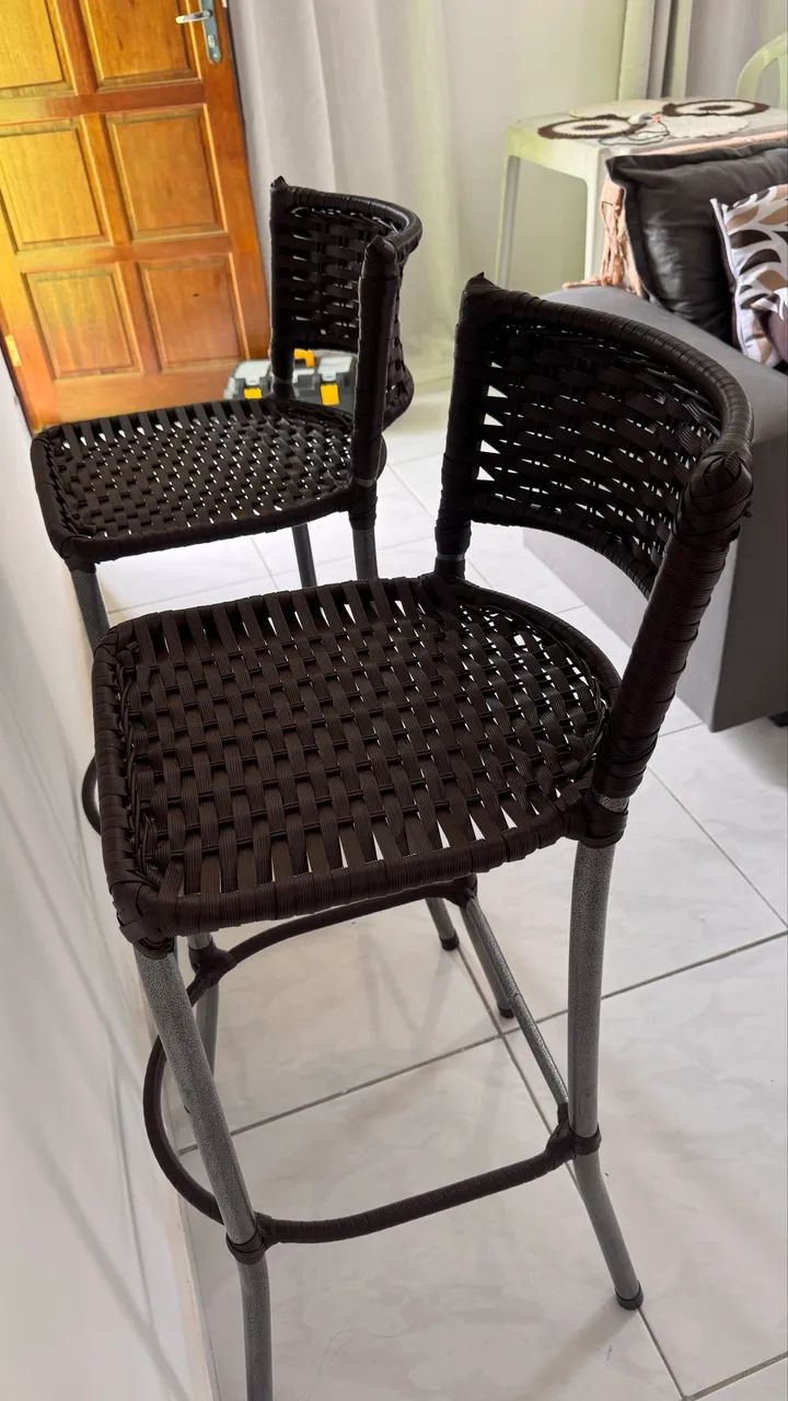 Cadeira Alta para Parede Americana