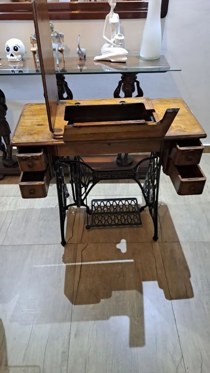 Gabinete máquina vintage 