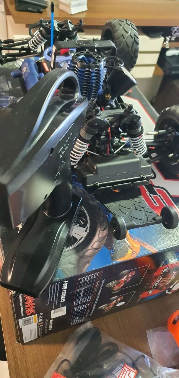 Automodelo traxxas jato 3.3 trx com Bluetooth <br>Novinho, usado bem pouco - Foto 3