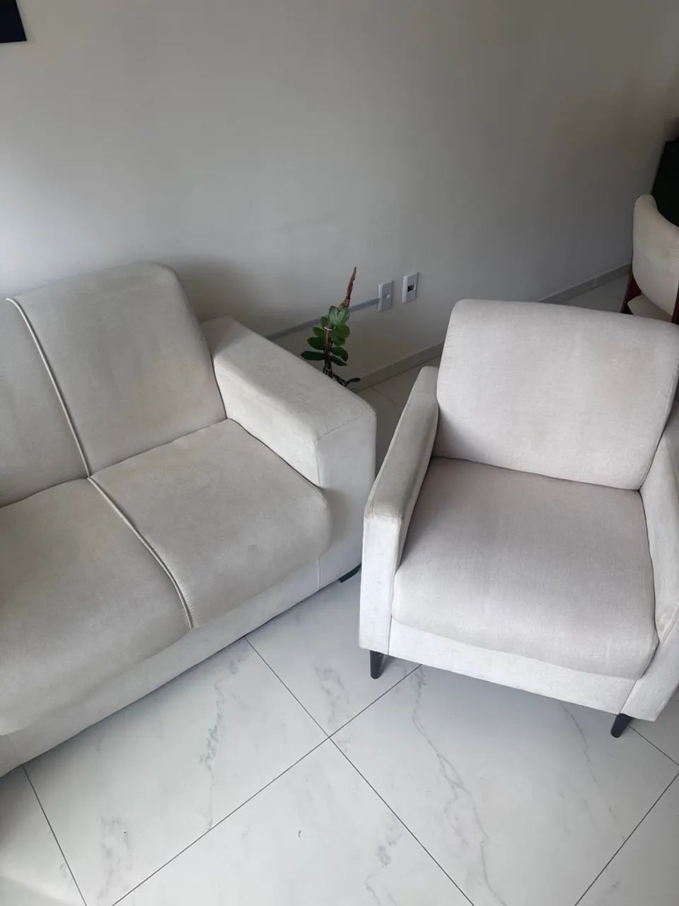 Conjunto de sofá com 2 poltronas