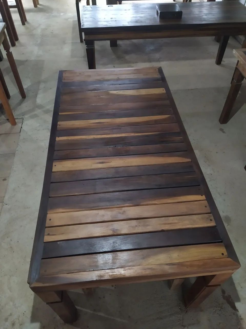 Mesa de madeira com bancos - Foto 4