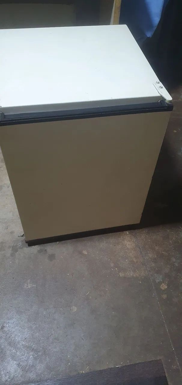 Frigobar consul 60 litros 