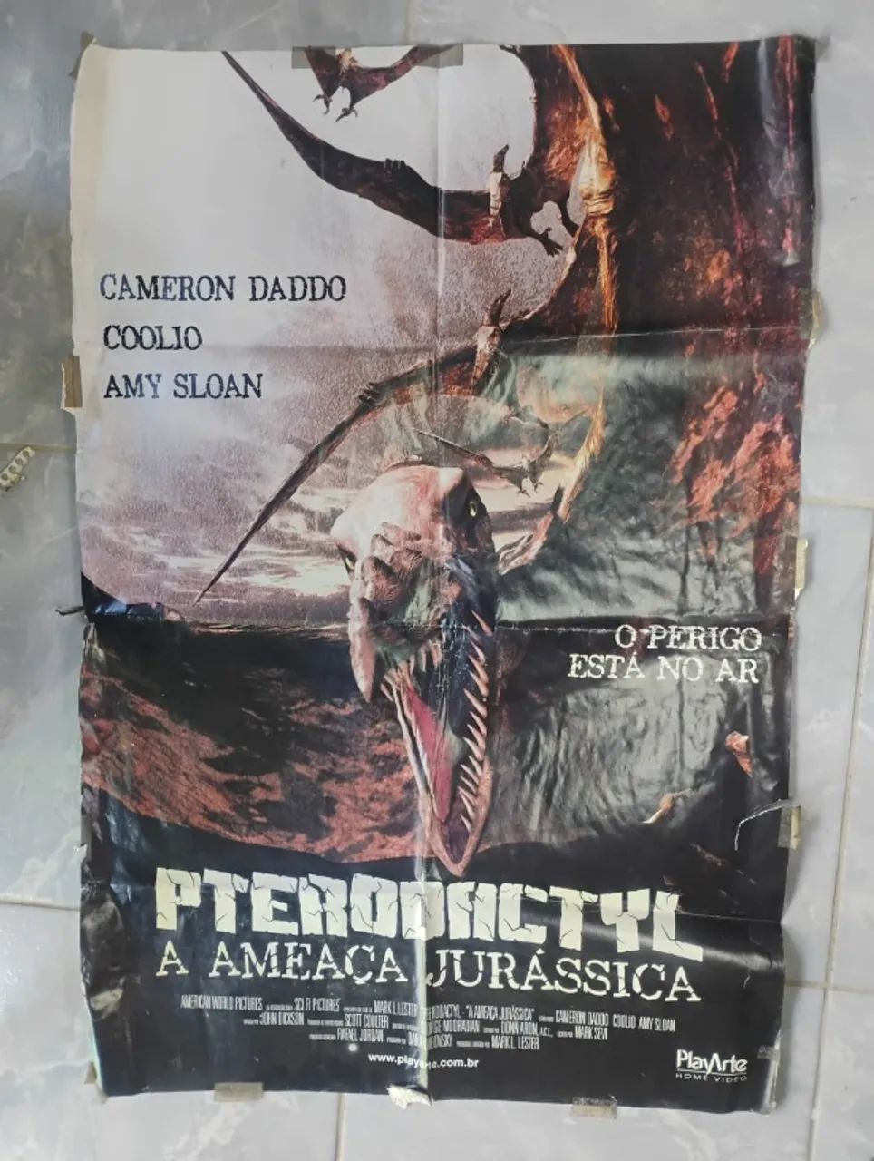 POSTER PTEROIDATYL A AMEAÇA JURASSICA E EM BOM ESTADO !!