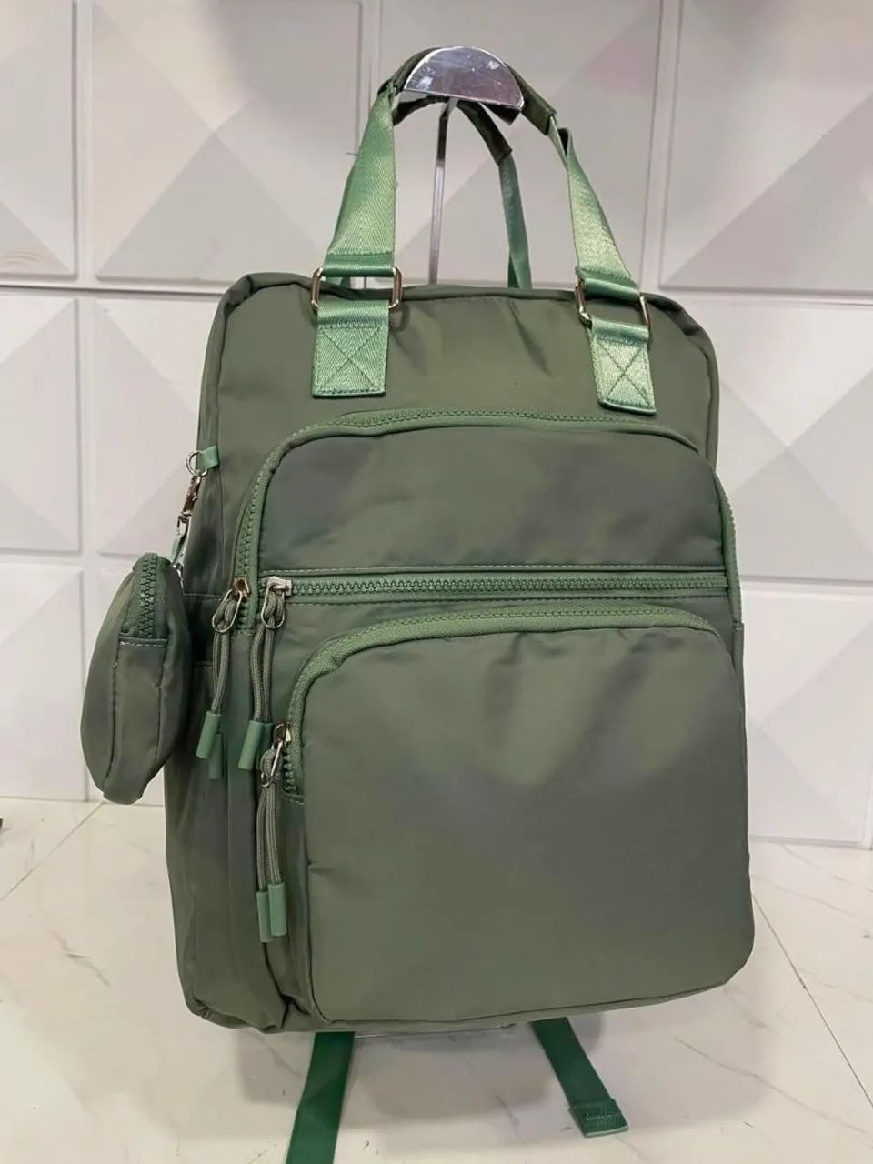 Mochila feminina impermeável 
