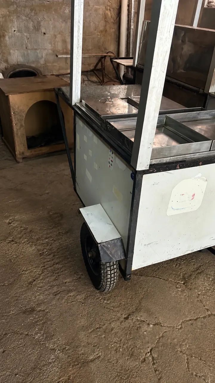 Carrinho de Lanches Usado com Cobertura e Inox