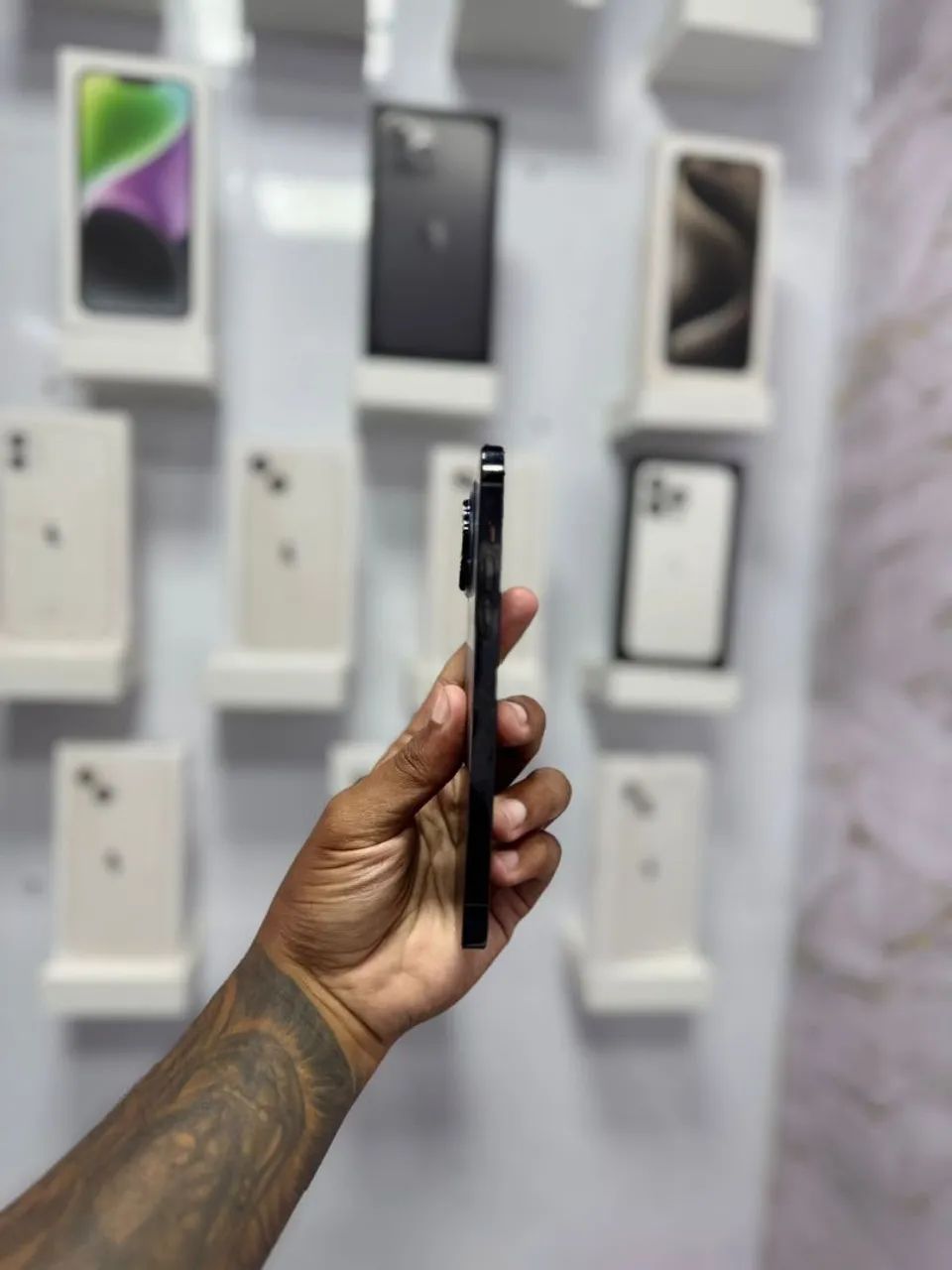 IPHONE 14 PRO 256GB PRETO<br>R$ 3.499,00 - Foto 2