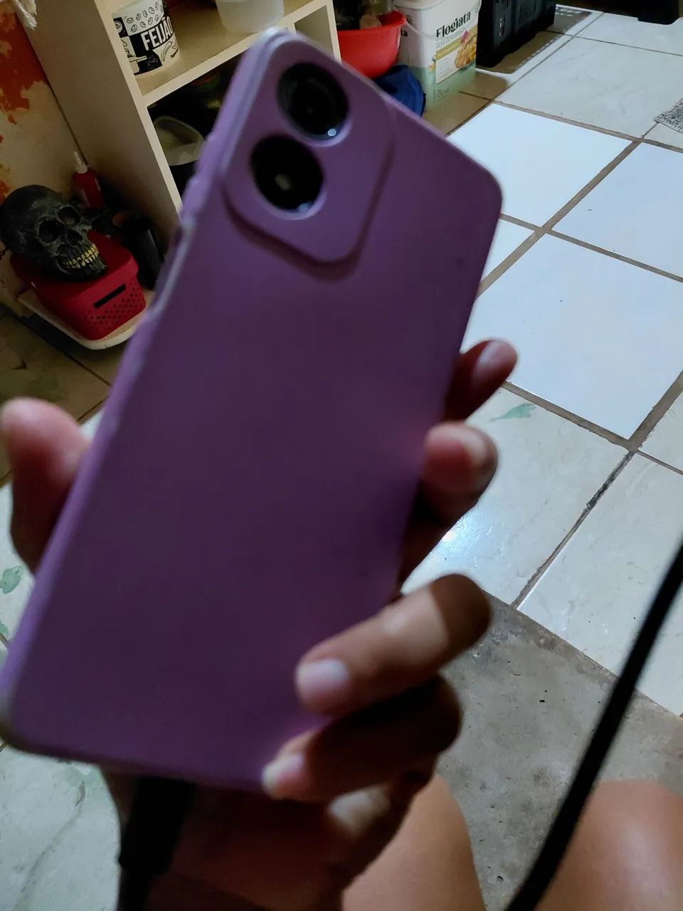 Celular motorola g04,funciona so que so conectado na tomada  - Foto 4