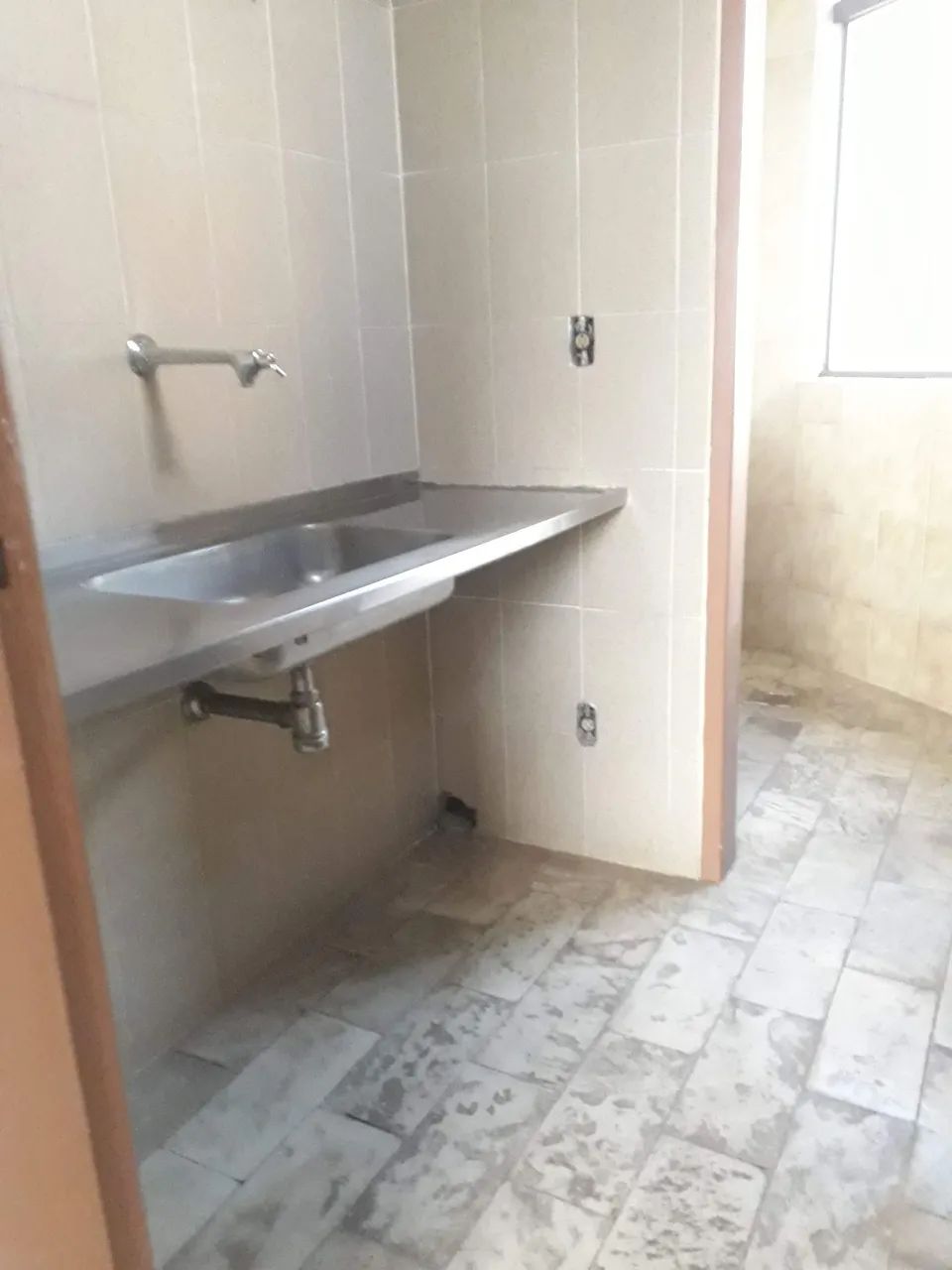Aluga-se Sala Comercial no Centro de Montes Claros  - Foto 5