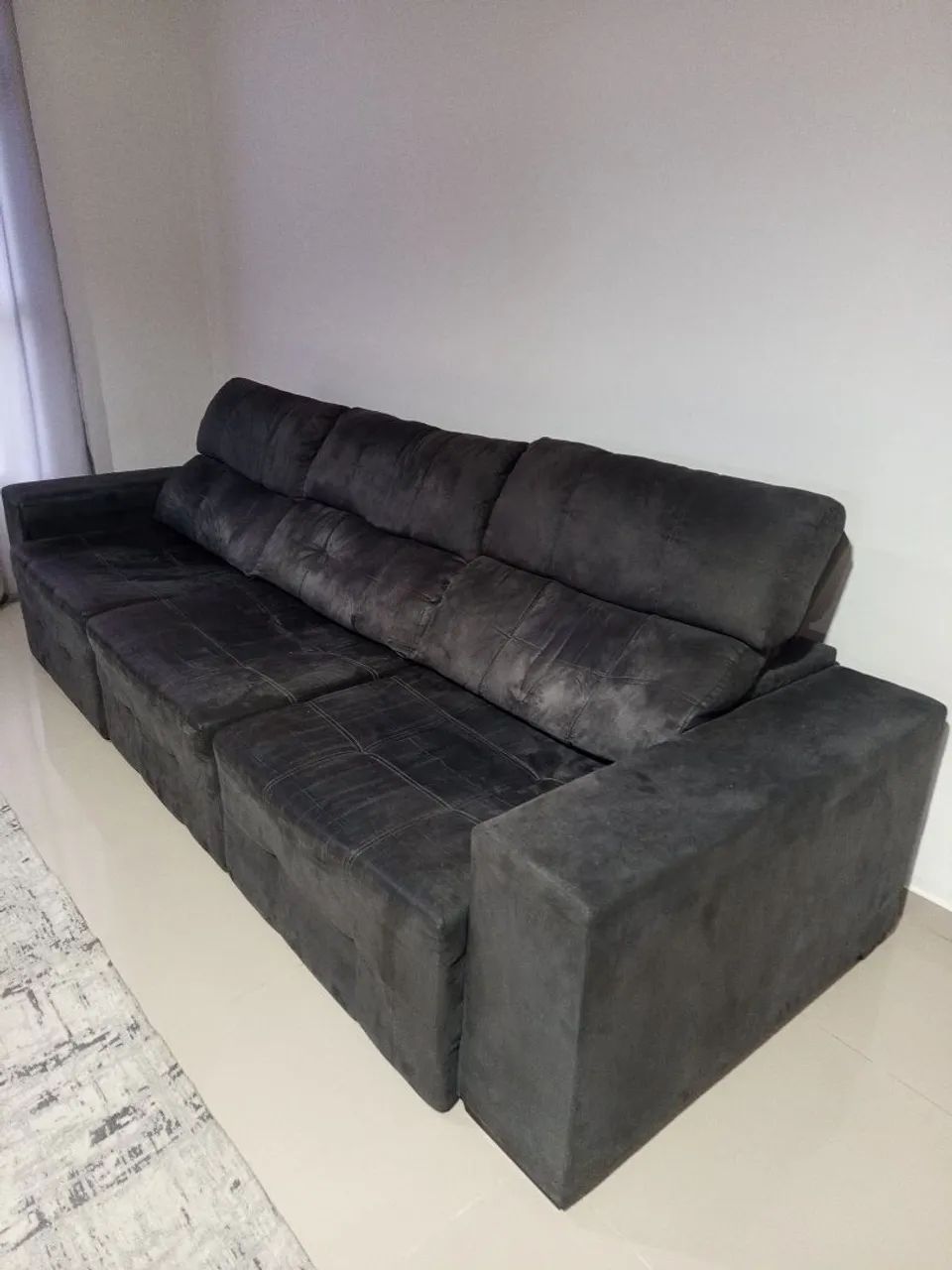 Sofá retrátil cinza chumbo 3,20 mt - Foto 4
