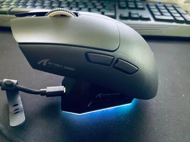 MOUSE ATTACK SHARK X11 COM BASE DE CARREGAMENTO - Foto 5