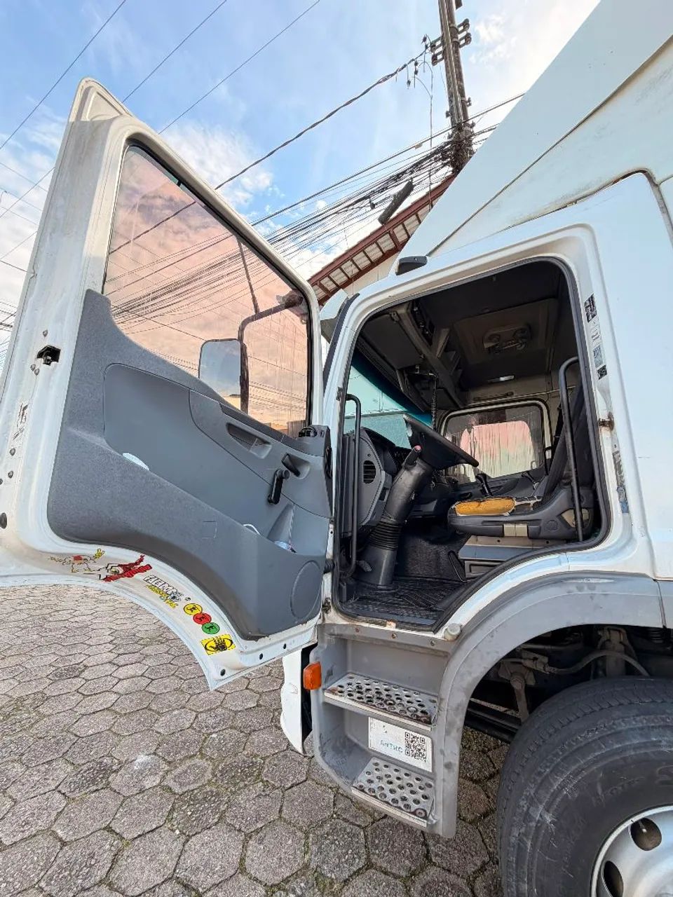 Mercedes-Benz Atego 2007 Baú 7,5mts - Foto 10