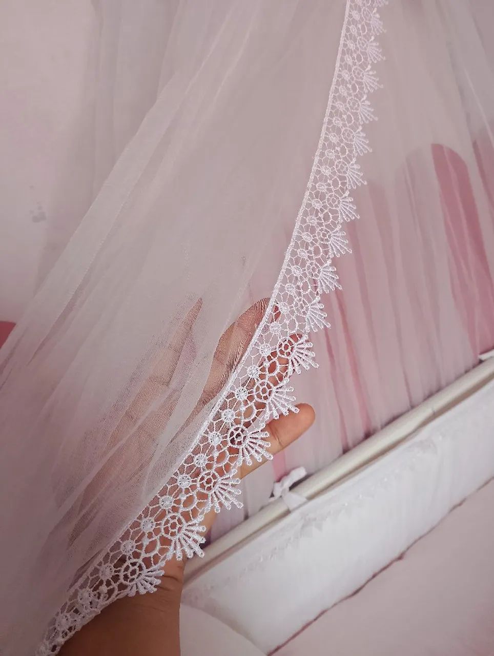 Berço capitonê vira cama + dorcel kit berço e mosqueiro  - Foto 4
