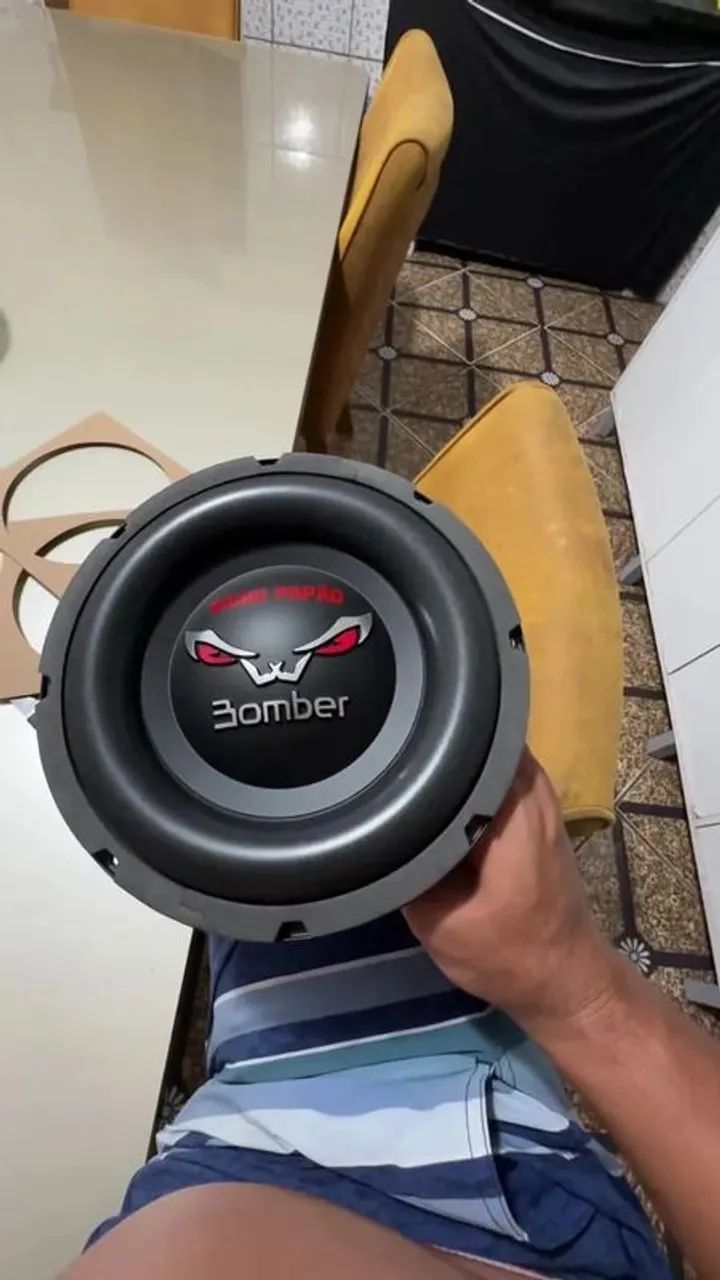 Bomber bicho papão 8 polegadas 600w RMS 4 ohms  - Foto 4