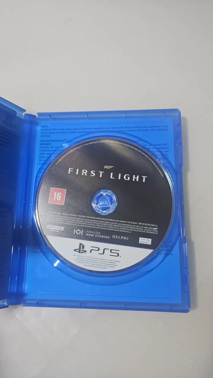 007 First Light PS5 - Foto 3