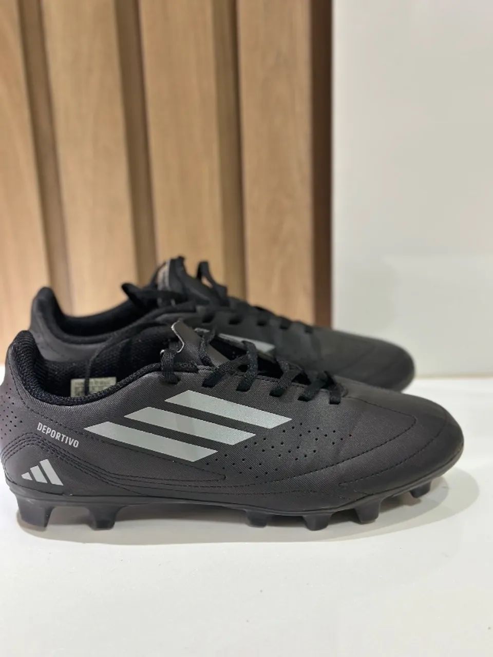 Chuteira Adidas - Calçados Esportivos - Zona Industrial (Guará