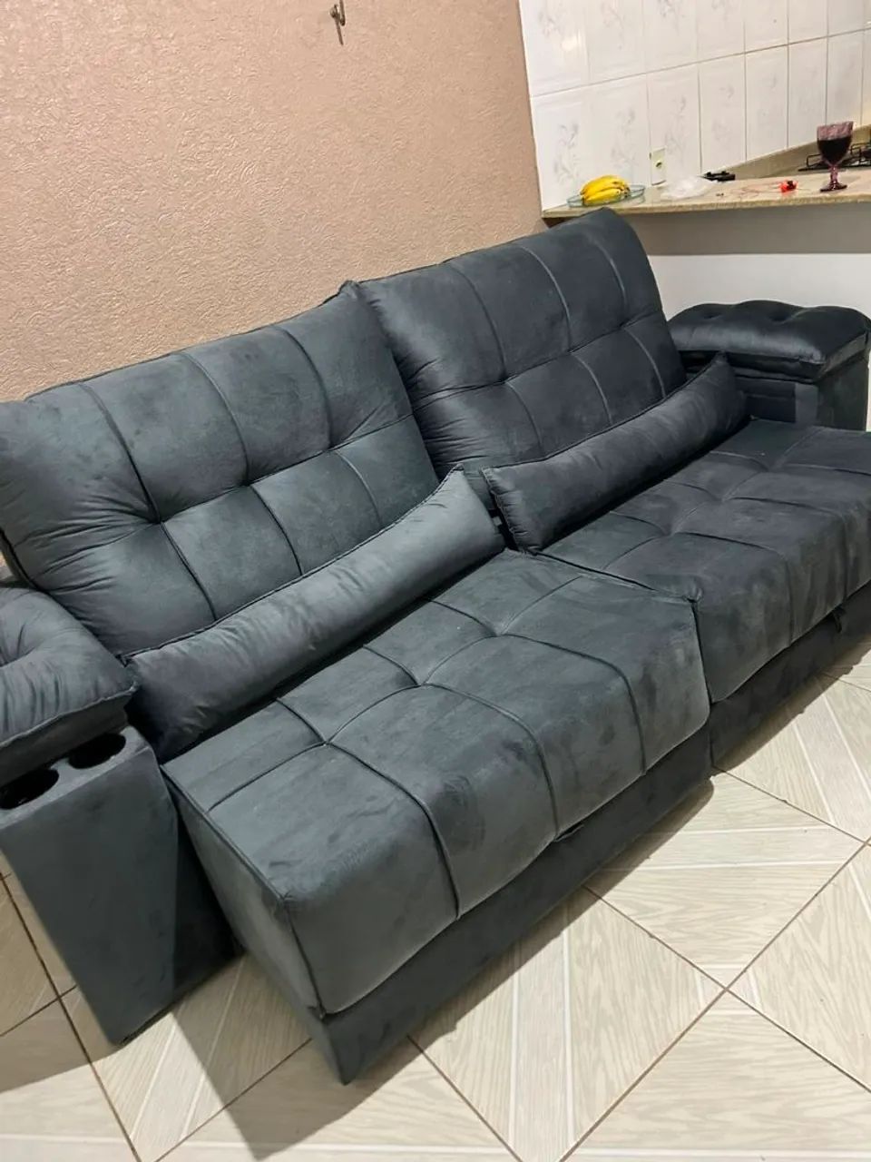Sofá retrátil e Reclinável 2,50m novo 