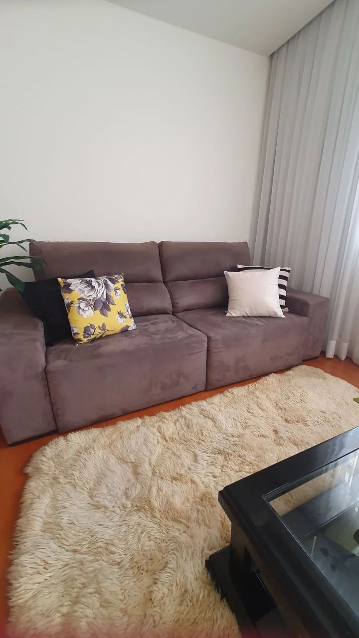 Sofá em suede retrátil 4 lugares cinza chumbo. - Foto 3