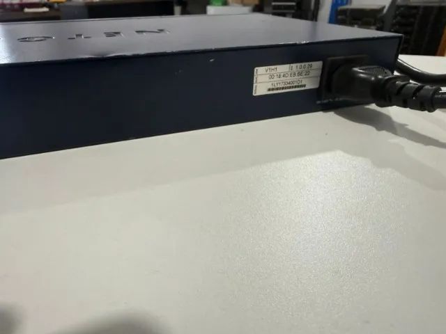 Switch Netgear ProSafe GS724TS - 24 Portas Gigabit + 4 SFP - Foto 2