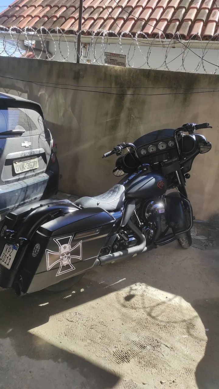 Harley Davidson Street Glide  - Foto 4
