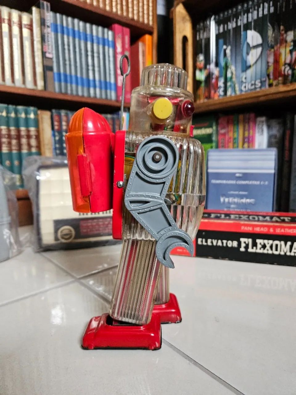 Robot Ranger Anos 60 Vintage Acrílico Transparente - Foto 2
