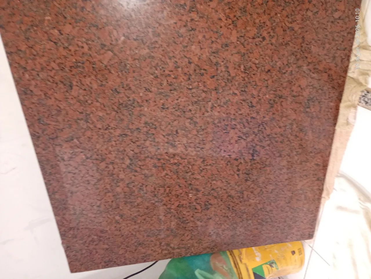 Peça de granito vermelho Brasília 2 metros metros por 90 - Foto 3