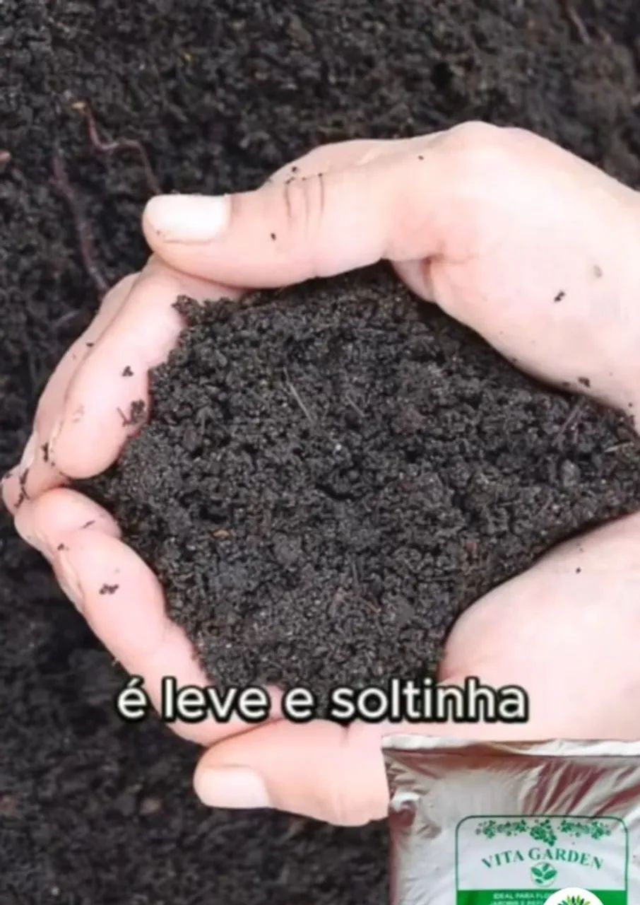 terra adubada vita Garden saco com 15kg,5kg e 2kg terra vegetal rica em nutrientes para o  - Foto 2