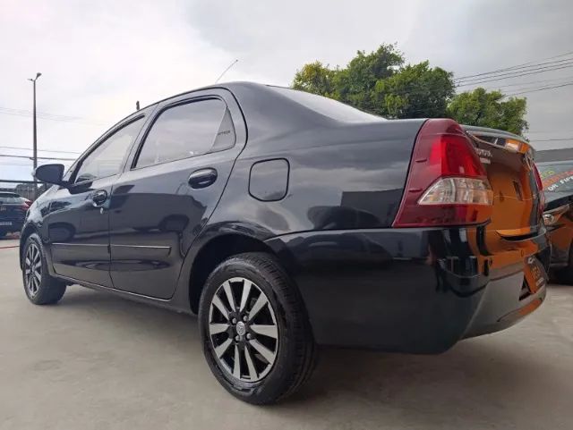 Toyota Etios Platinum Sed. 1.5 Flex 16V 4P Mec. 2015 - Foto 5