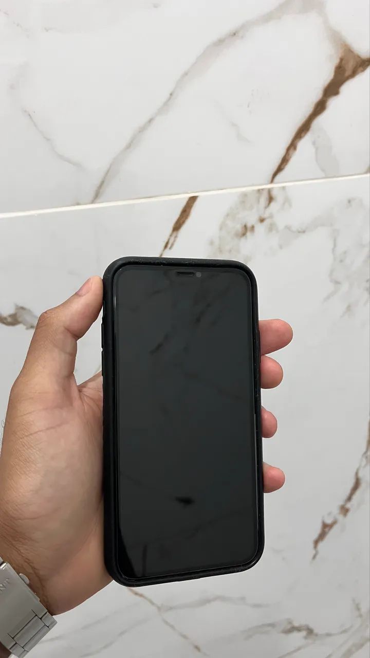 IPHONE 11 64GB